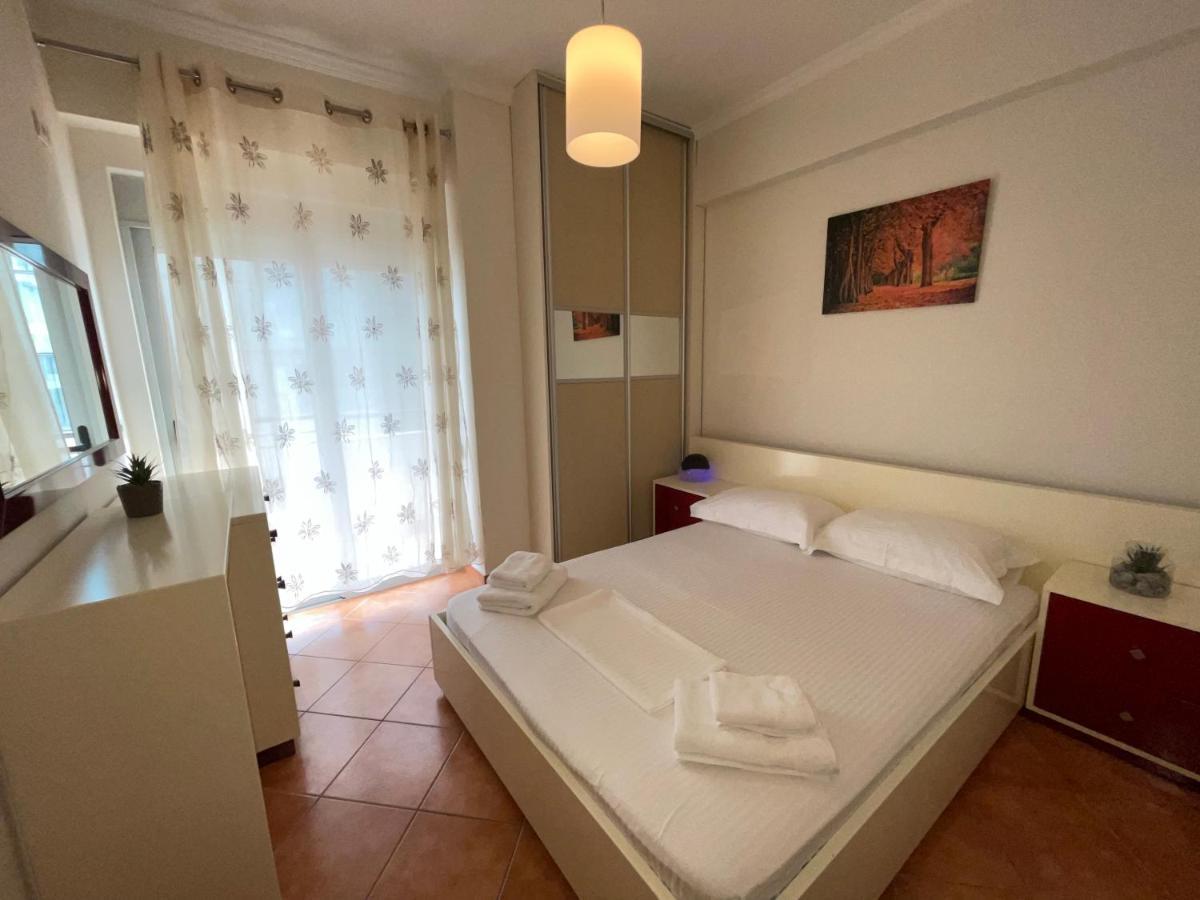 Saranda Central Apartment Eksteriør billede